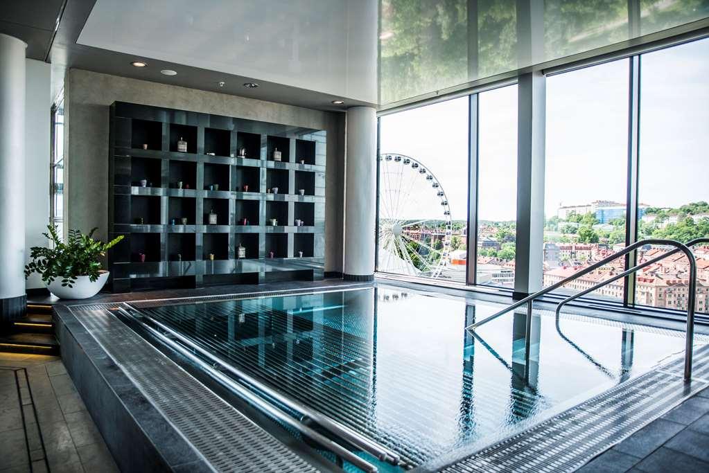 Upper House Hotel Gothenburg Facilities photo The pool at the 105