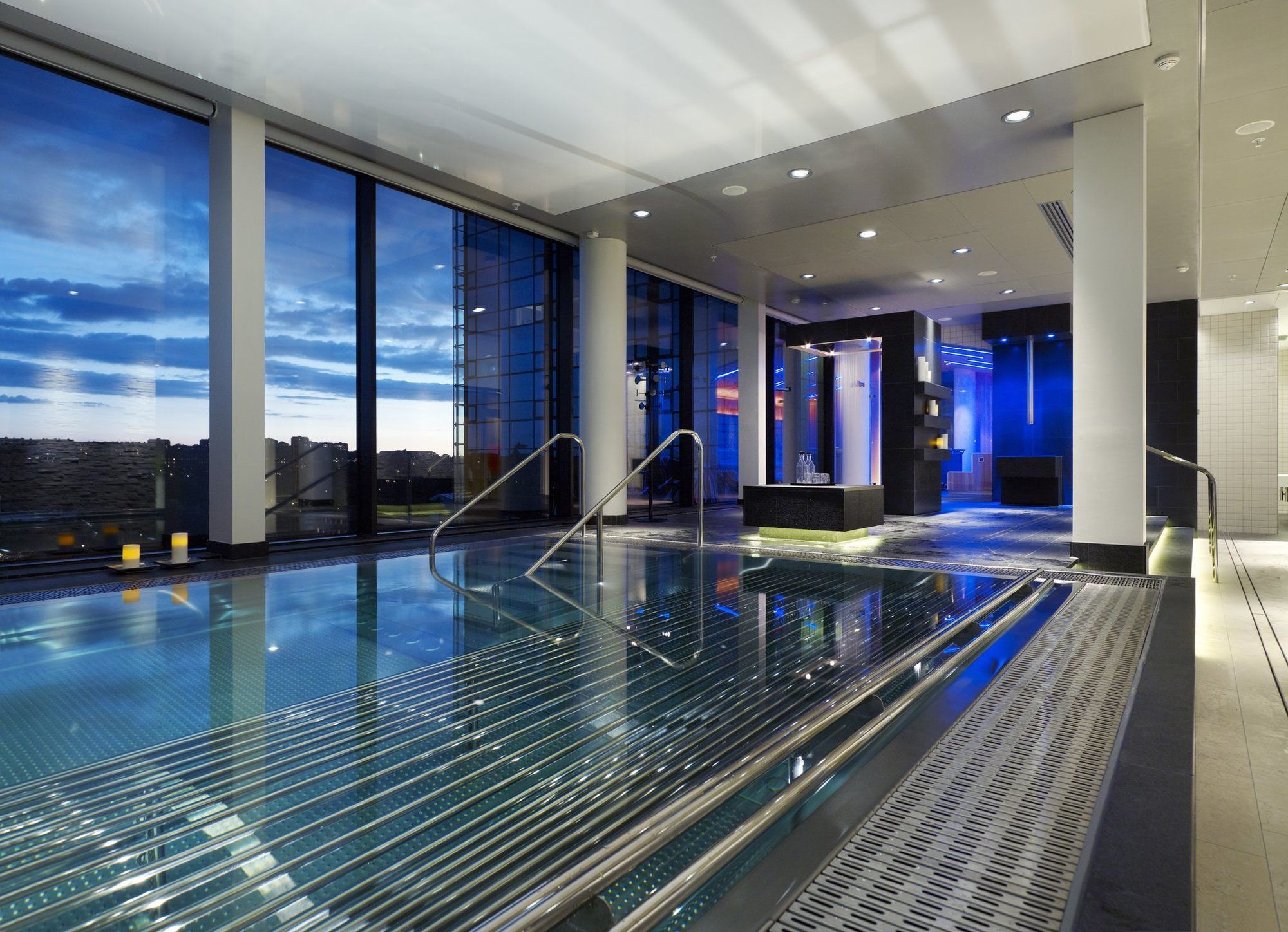 Upper House Hotel Gothenburg Facilities photo The pool at the InterContinental London The O2