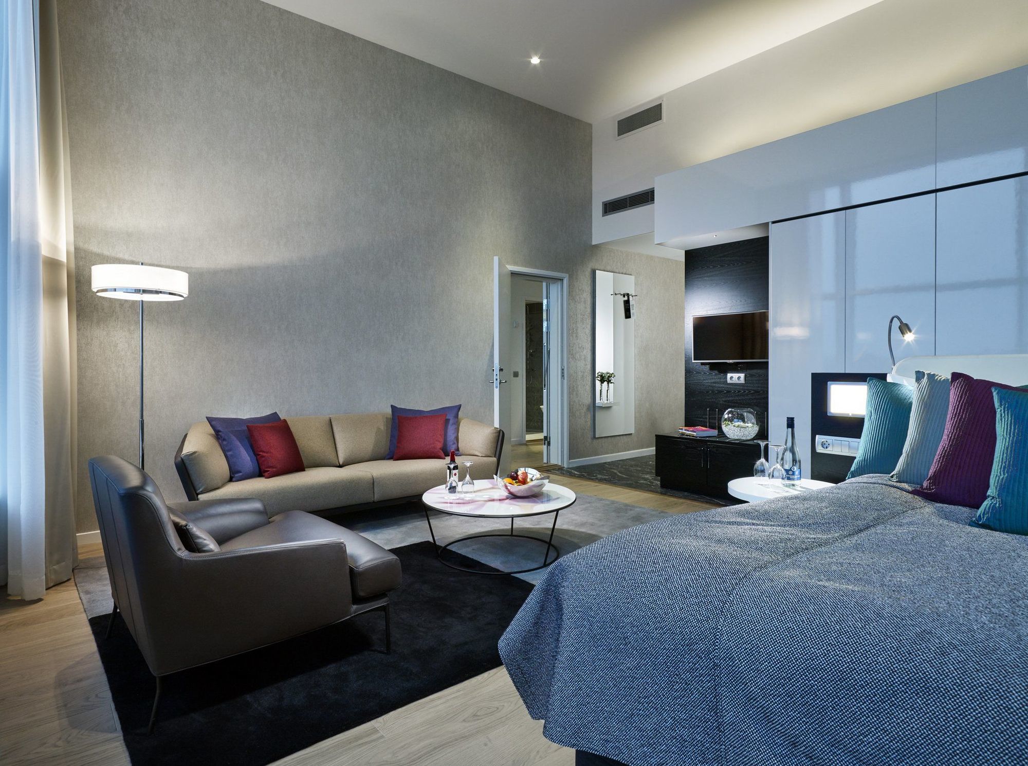 Upper House Hotel Gothenburg Exterior photo A suite at the Mandarin Oriental, Munich