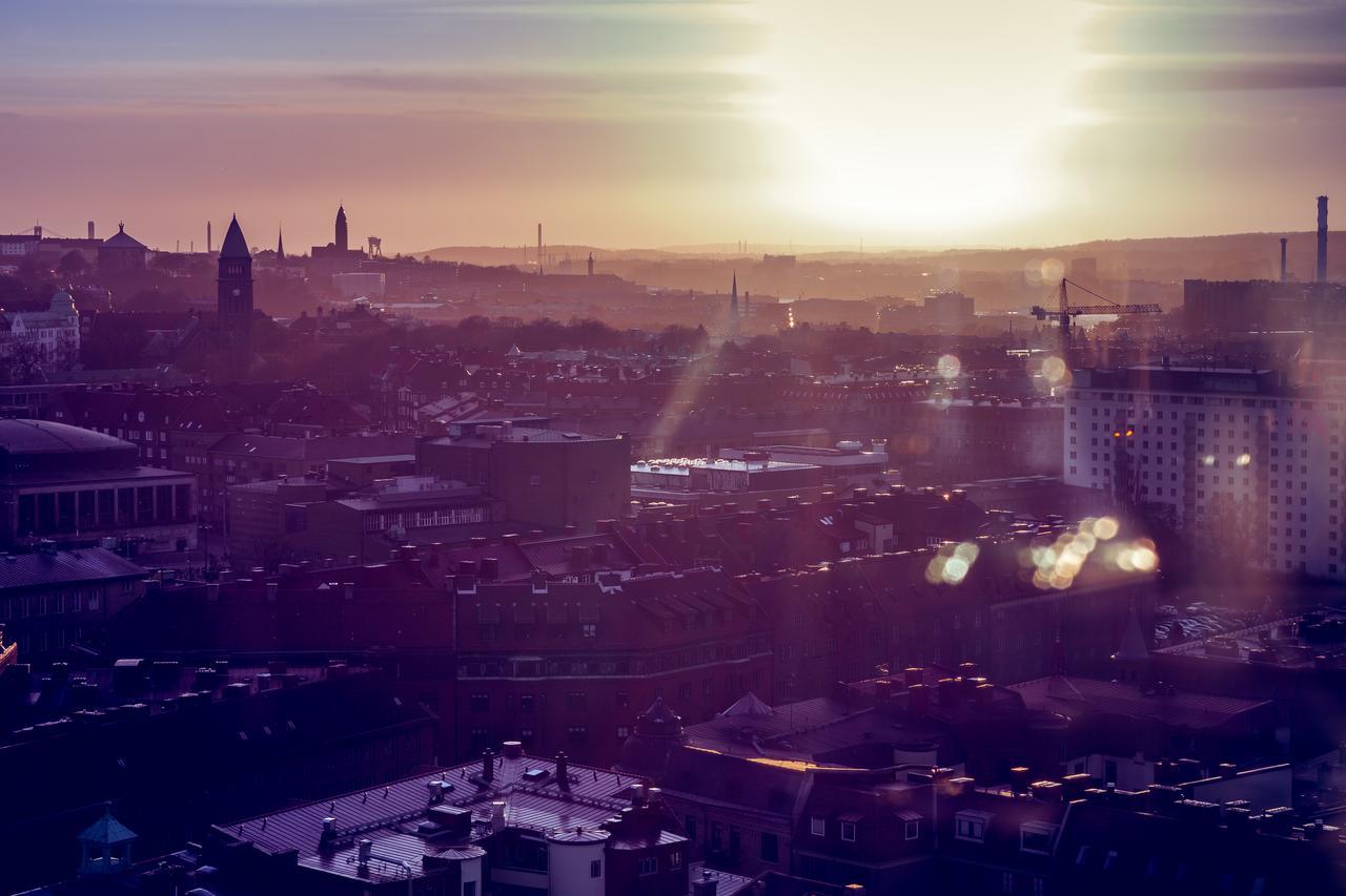 Upper House Hotel Gothenburg Exterior photo Sunset over Jerusalem