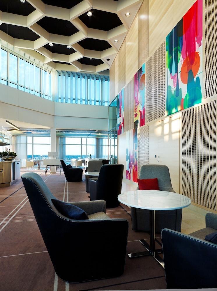 Upper House Hotel Gothenburg Exterior photo The lounge at the airport